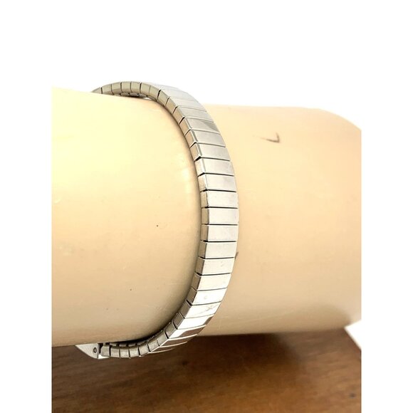 Timex Women's Watch TW2V69600 Quartz Silver Dial Stainless Steel Expansion 25mm - Picture 10 of 14